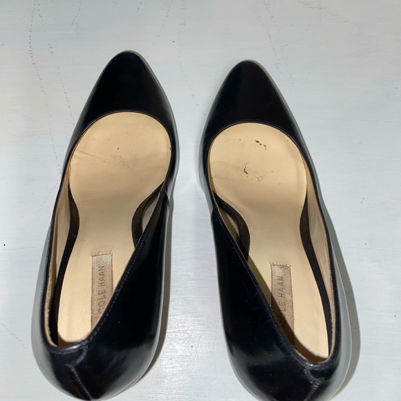 Cole Haan Bethany Almond Toe Dress Pumps Heels 85 mm Black Leather size 7 B - Picture 2 of 5
